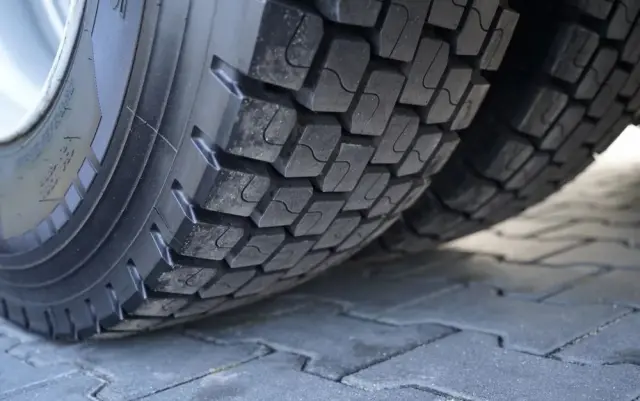 SCANIA S 500 / RETARDER / KLIMA POSTOJOWA / CAŁA NA PODUSZKACH / OPONY 100% 