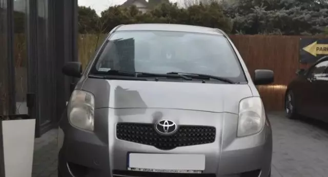 TOYOTA Yaris 