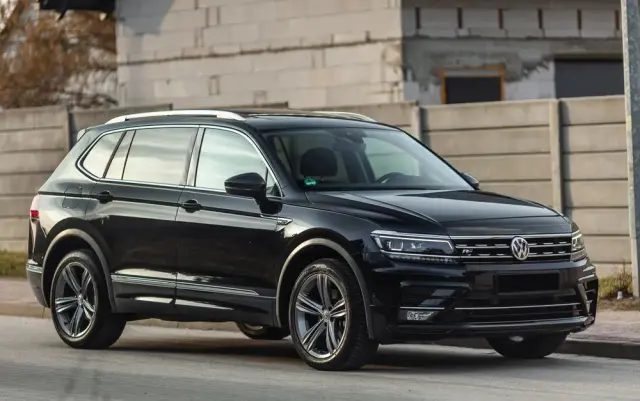 VOLKSWAGEN Tiguan Allspace 