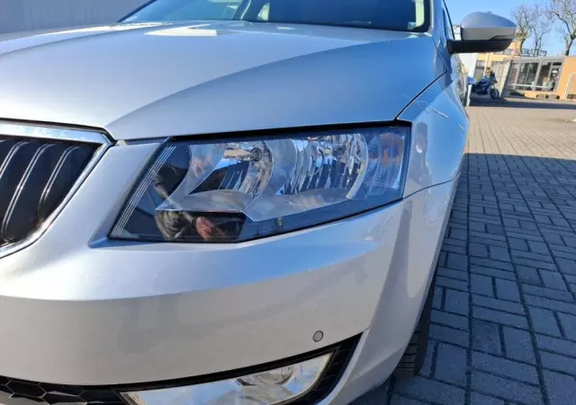 SKODA Octavia 1.6 TDI Ambition