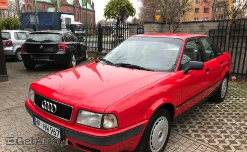 AUDI 80 