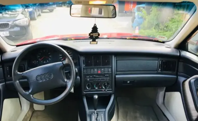 AUDI 80 