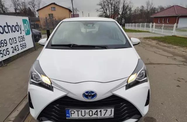 TOYOTA Yaris 