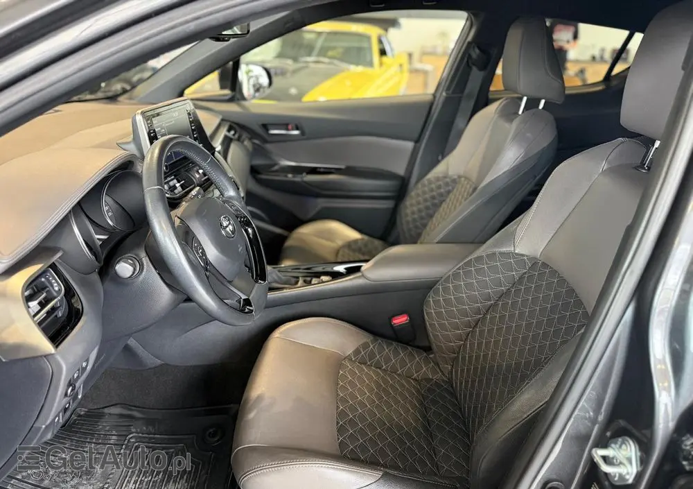 TOYOTA C-HR 2.0 Hybrid Executive
