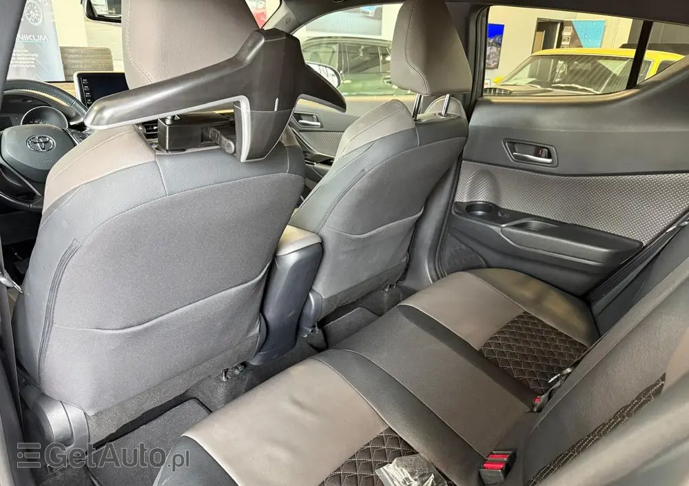 TOYOTA C-HR 2.0 Hybrid Executive
