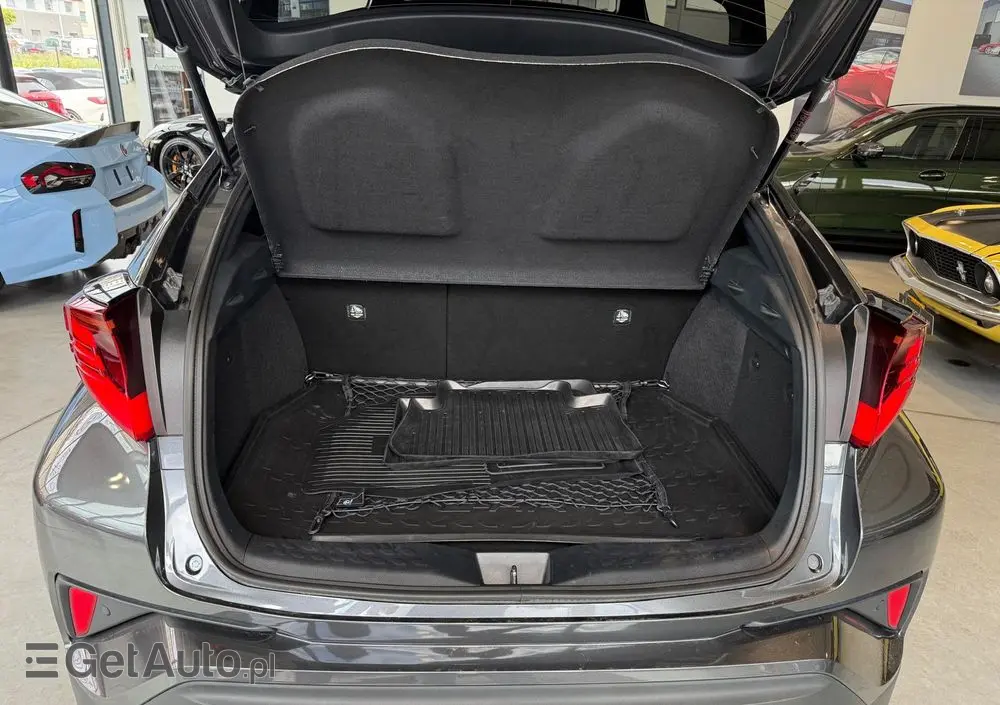 TOYOTA C-HR 2.0 Hybrid Executive