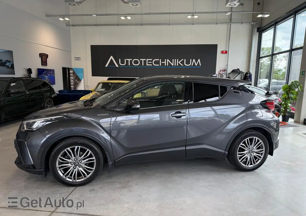 TOYOTA C-HR 2.0 Hybrid Executive