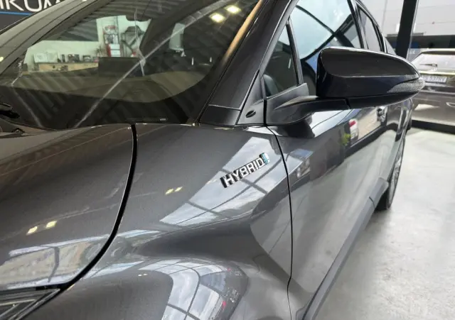 TOYOTA C-HR 2.0 Hybrid Executive