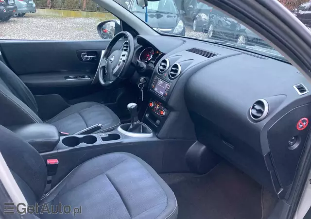 NISSAN Qashqai 1.6 acenta