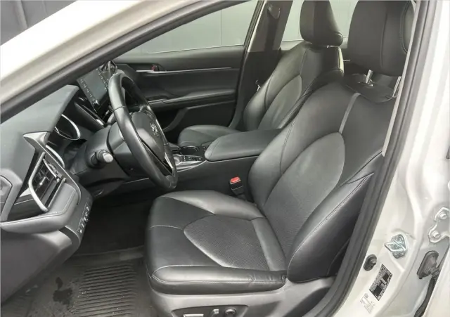 TOYOTA Camry 2.5 Hybrid Comfort CVT