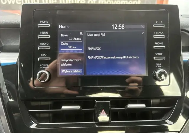 TOYOTA Camry 2.5 Hybrid Comfort CVT