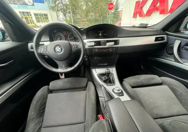 BMW Seria 3 320si