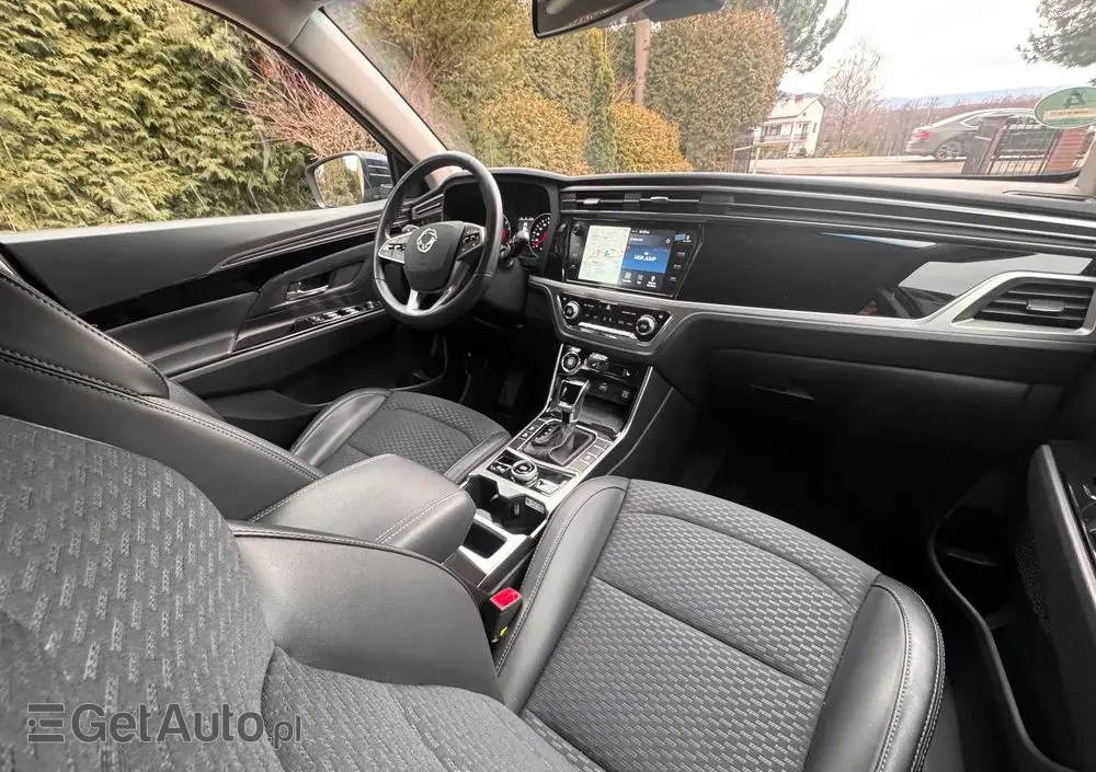 SSANGYONG/KGM Korando 1.5 T-GDI 2WD Automatik Sapphire