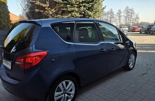OPEL Meriva 