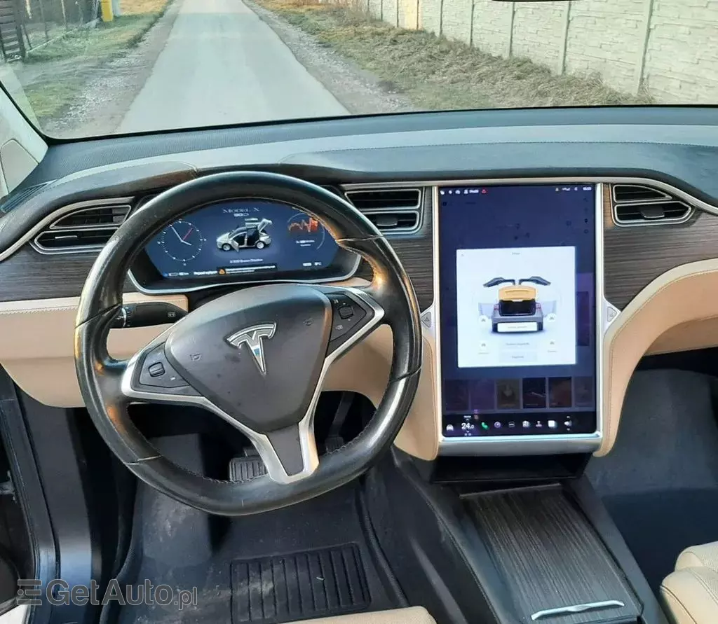 TESLA Model 
