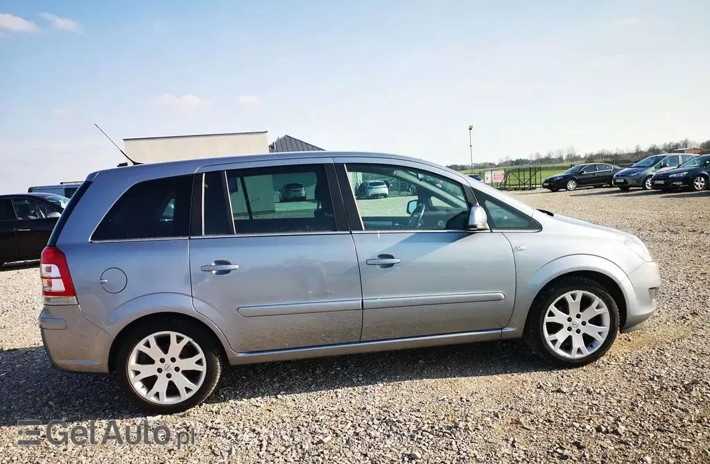 OPEL Zafira 