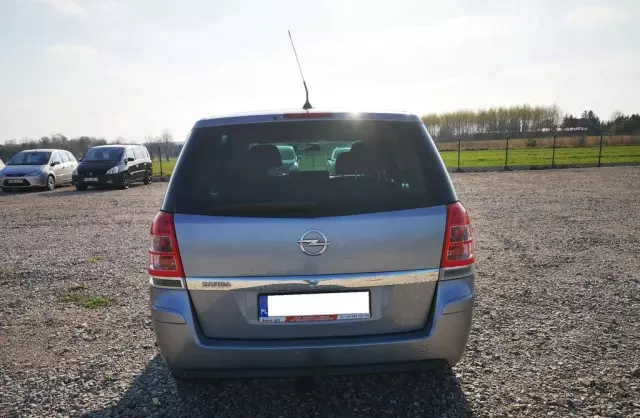 OPEL Zafira 