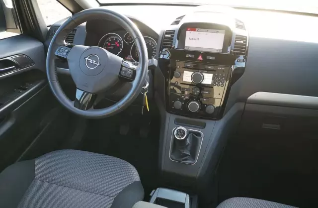 OPEL Zafira 