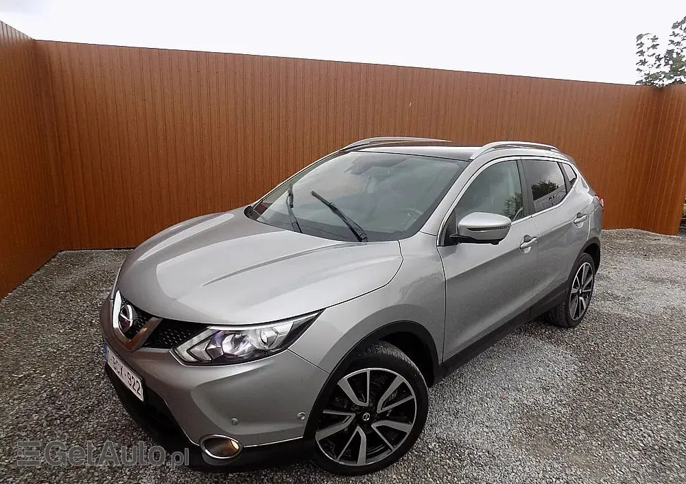 NISSAN Qashqai 1.2 DIG-T N-Connecta