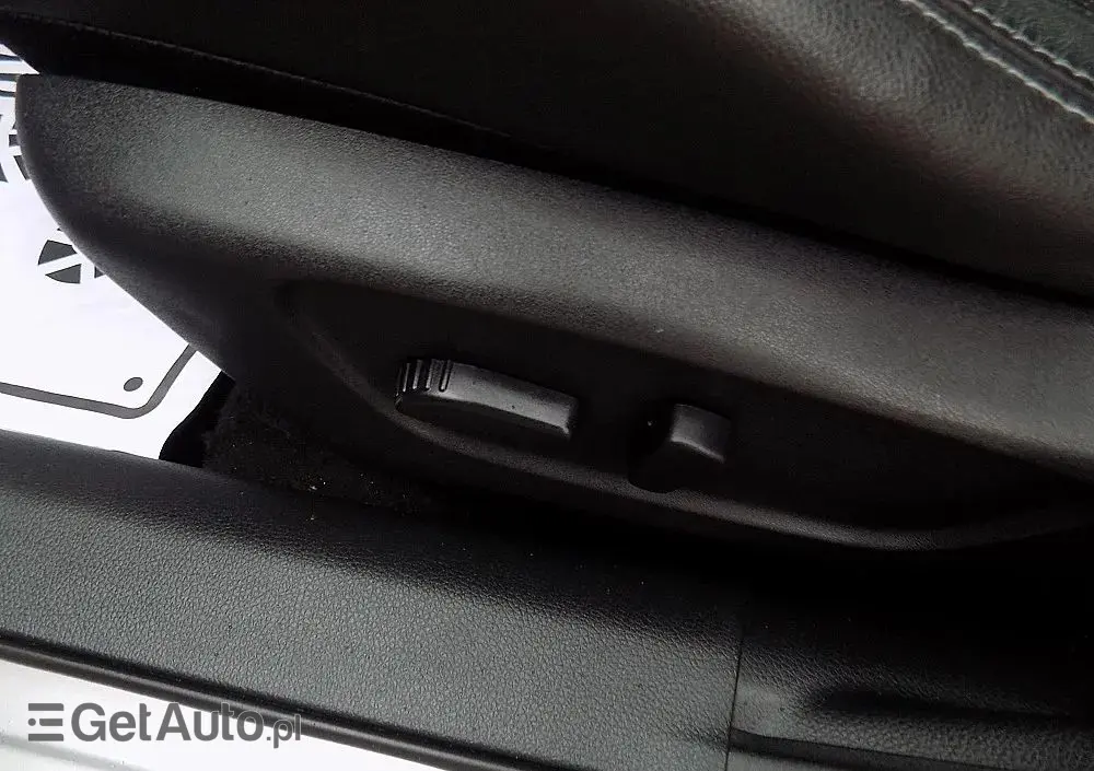 NISSAN Qashqai 1.2 DIG-T N-Connecta