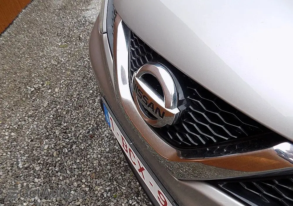 NISSAN Qashqai 1.2 DIG-T N-Connecta