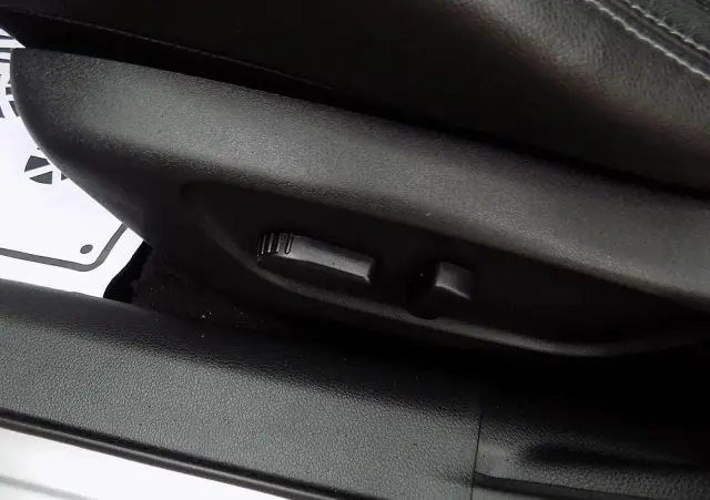 NISSAN Qashqai 1.2 DIG-T N-Connecta