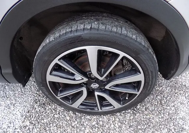 NISSAN Qashqai 1.2 DIG-T N-Connecta