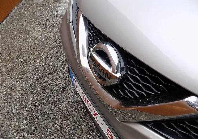 NISSAN Qashqai 1.2 DIG-T N-Connecta