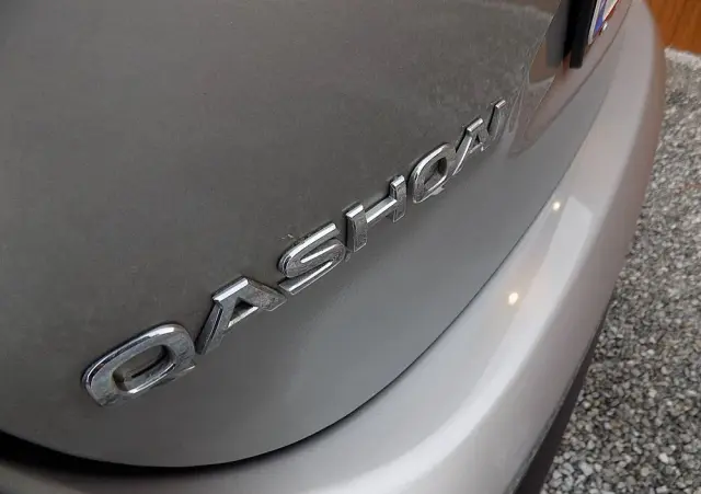 NISSAN Qashqai 1.2 DIG-T N-Connecta