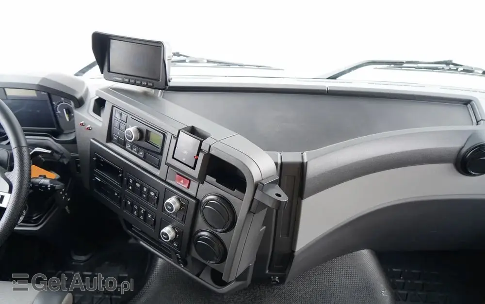 RENAULT C 430 / 6x4 / SKRZYNIOWY 6,2 M + HDS HIAB X-DUO 188 / WYSÓW 15 M / STEROWANIE RADIOWE / WIDŁY / ROTATOR 