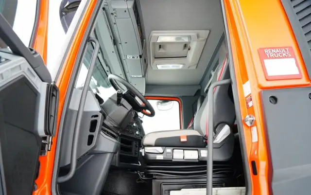 RENAULT C 430 / 6x4 / SKRZYNIOWY 6,2 M + HDS HIAB X-DUO 188 / WYSÓW 15 M / STEROWANIE RADIOWE / WIDŁY / ROTATOR 