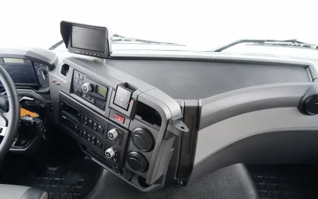 RENAULT C 430 / 6x4 / SKRZYNIOWY 6,2 M + HDS HIAB X-DUO 188 / WYSÓW 15 M / STEROWANIE RADIOWE / WIDŁY / ROTATOR 