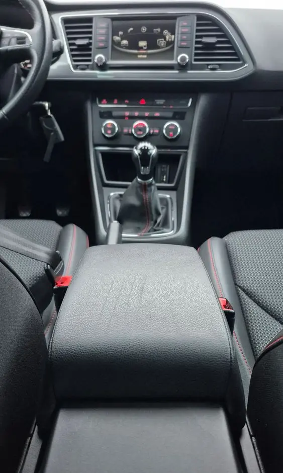 SEAT Leon 2.0 TDI DPF FR