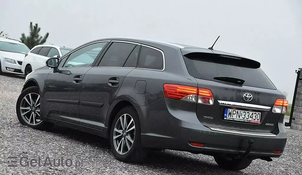 TOYOTA Avensis 2.0 D-4D (124 KM)