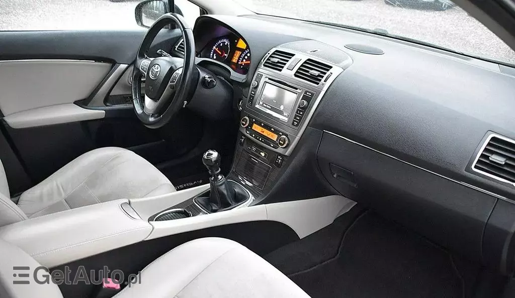 TOYOTA Avensis 2.0 D-4D (124 KM)