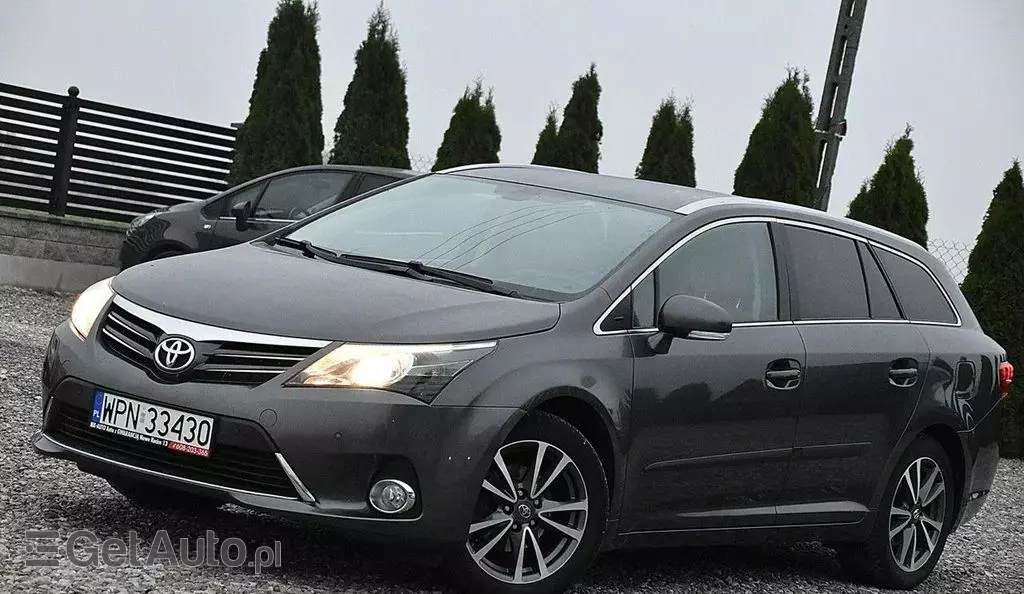 TOYOTA Avensis 2.0 D-4D (124 KM)