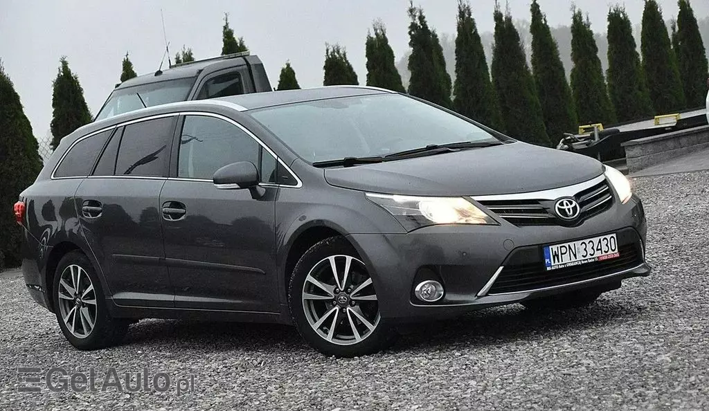TOYOTA Avensis 2.0 D-4D (124 KM)