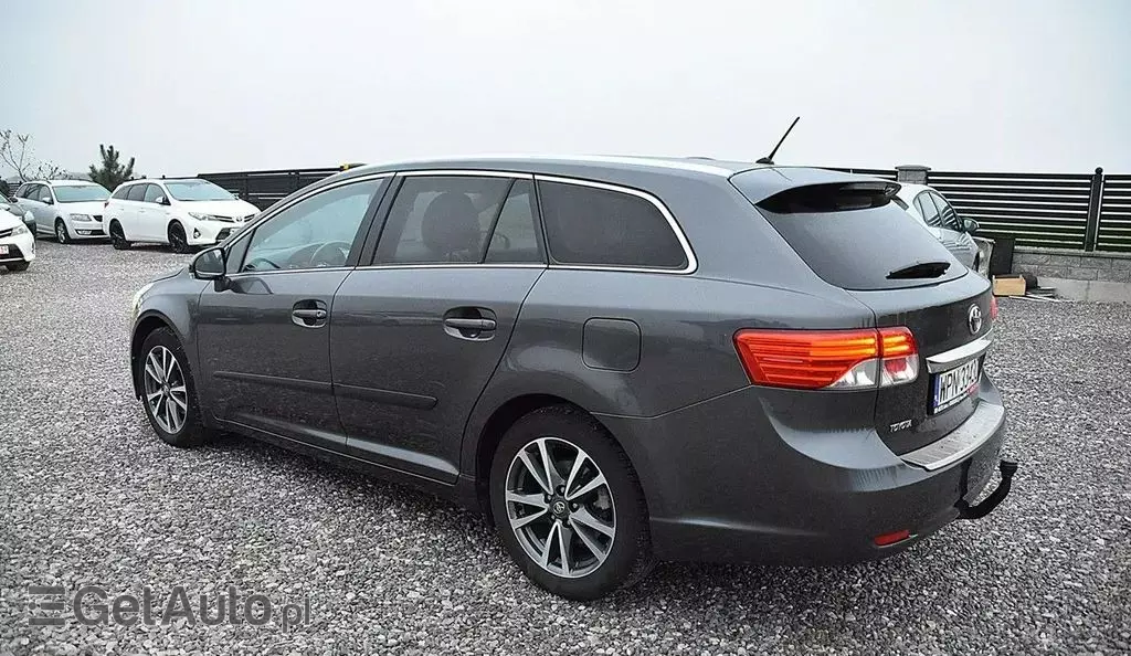 TOYOTA Avensis 2.0 D-4D (124 KM)