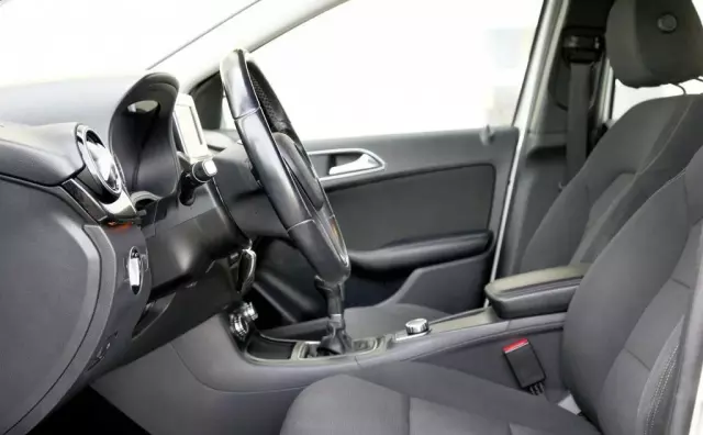 MERCEDES-BENZ Klasa B 