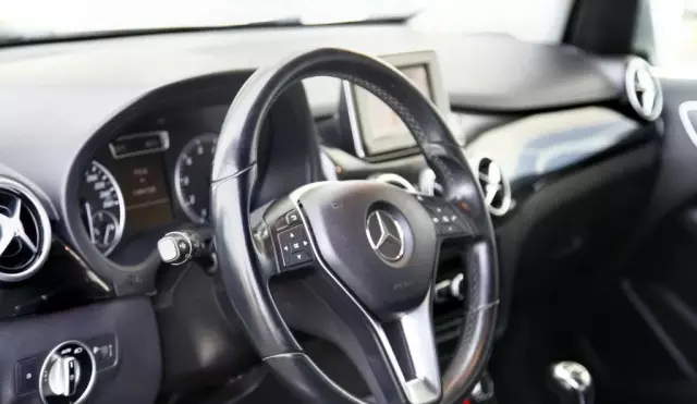 MERCEDES-BENZ Klasa B 