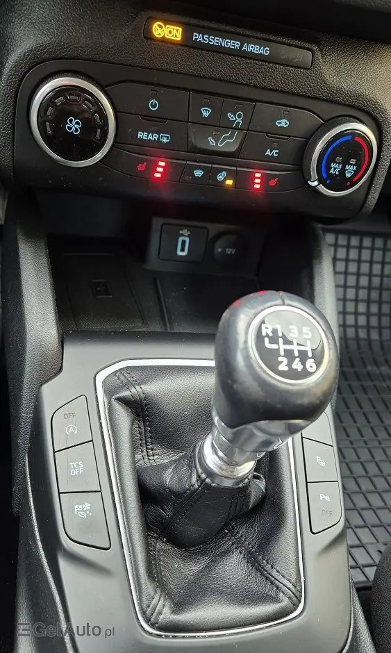 FORD Focus 1.5 EcoBlue STart-Stopp-System TITANIUM