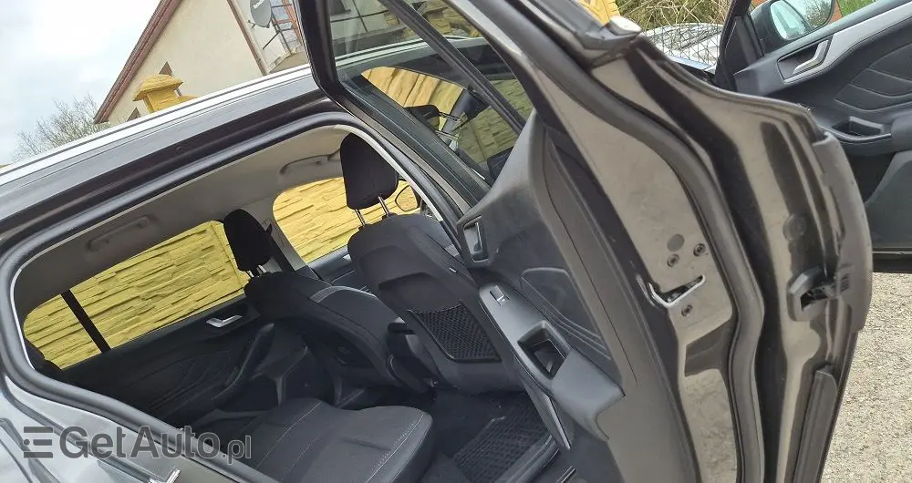 FORD Focus 1.5 EcoBlue STart-Stopp-System TITANIUM