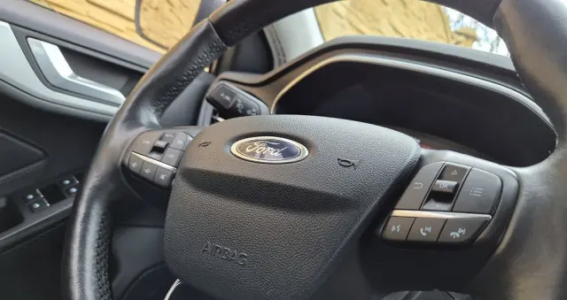 FORD Focus 1.5 EcoBlue STart-Stopp-System TITANIUM