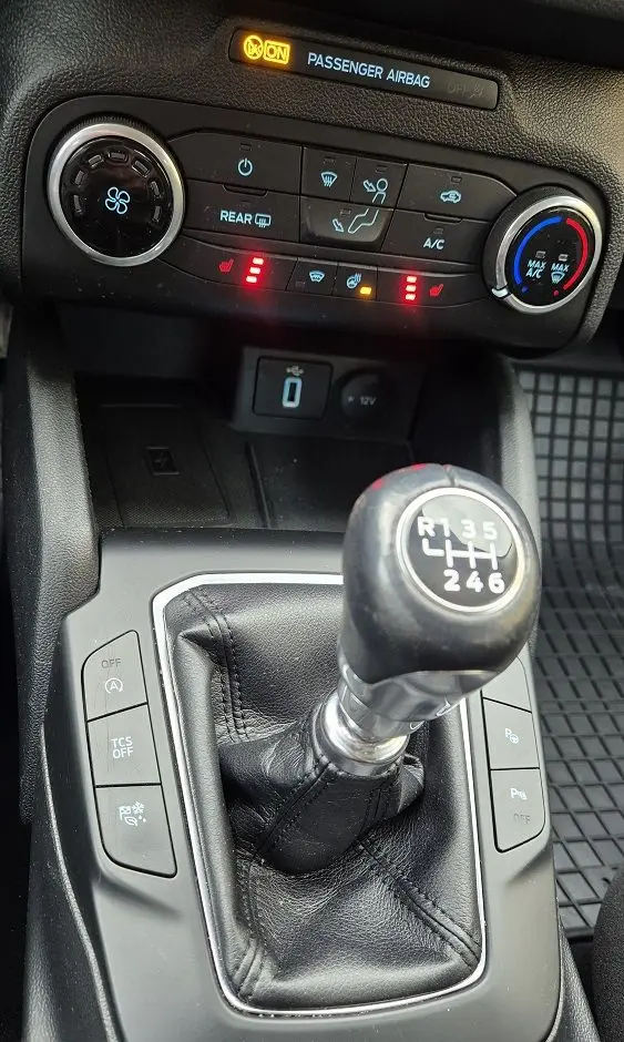 FORD Focus 1.5 EcoBlue STart-Stopp-System TITANIUM