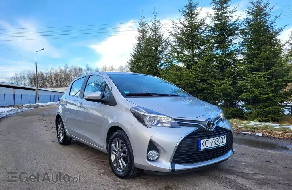 TOYOTA Yaris 