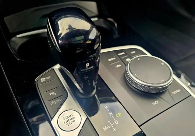 BMW Seria 1 118i M Sport