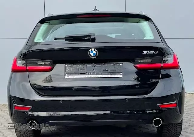 BMW Seria 3 318d Sport Line