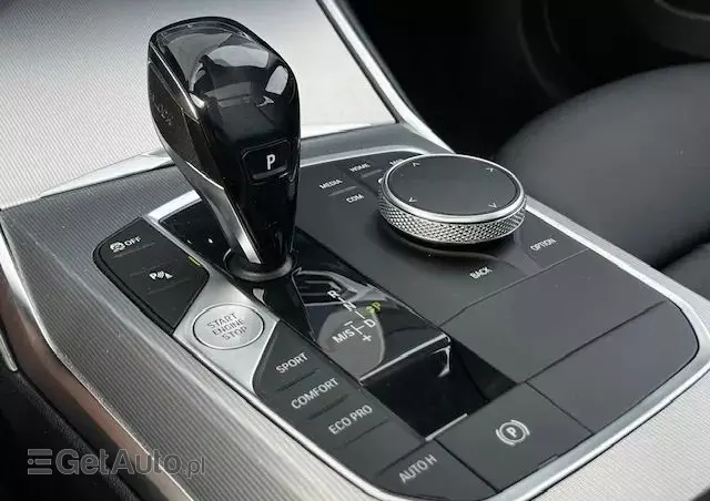 BMW Seria 3 318d Sport Line