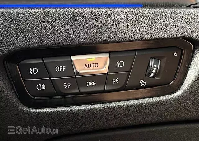 BMW Seria 3 318d Sport Line