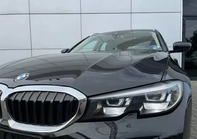 BMW Seria 3 318d Sport Line